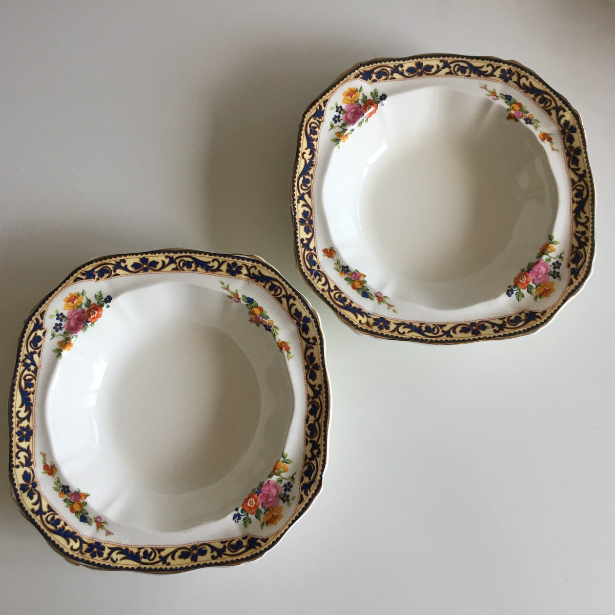 A Pair of Rare Vintage Alfred Meakin Compote/Cereal/Dessert/Soup/Vegetable Bowls