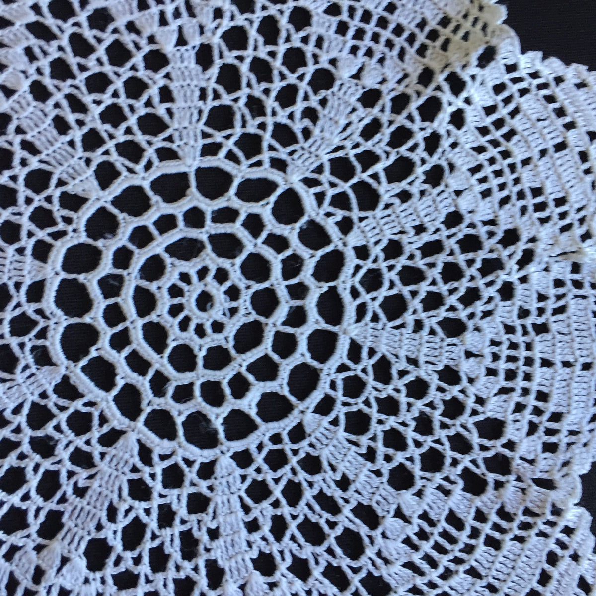 Edwardian Antique Australian Crochet Lace White Cotton Doily Shamrock Pattern