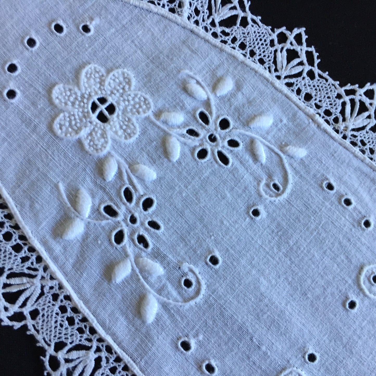 Edwardian Antique Hand Embroidered Whitework Linen and Lace Sandwich Tray Doily