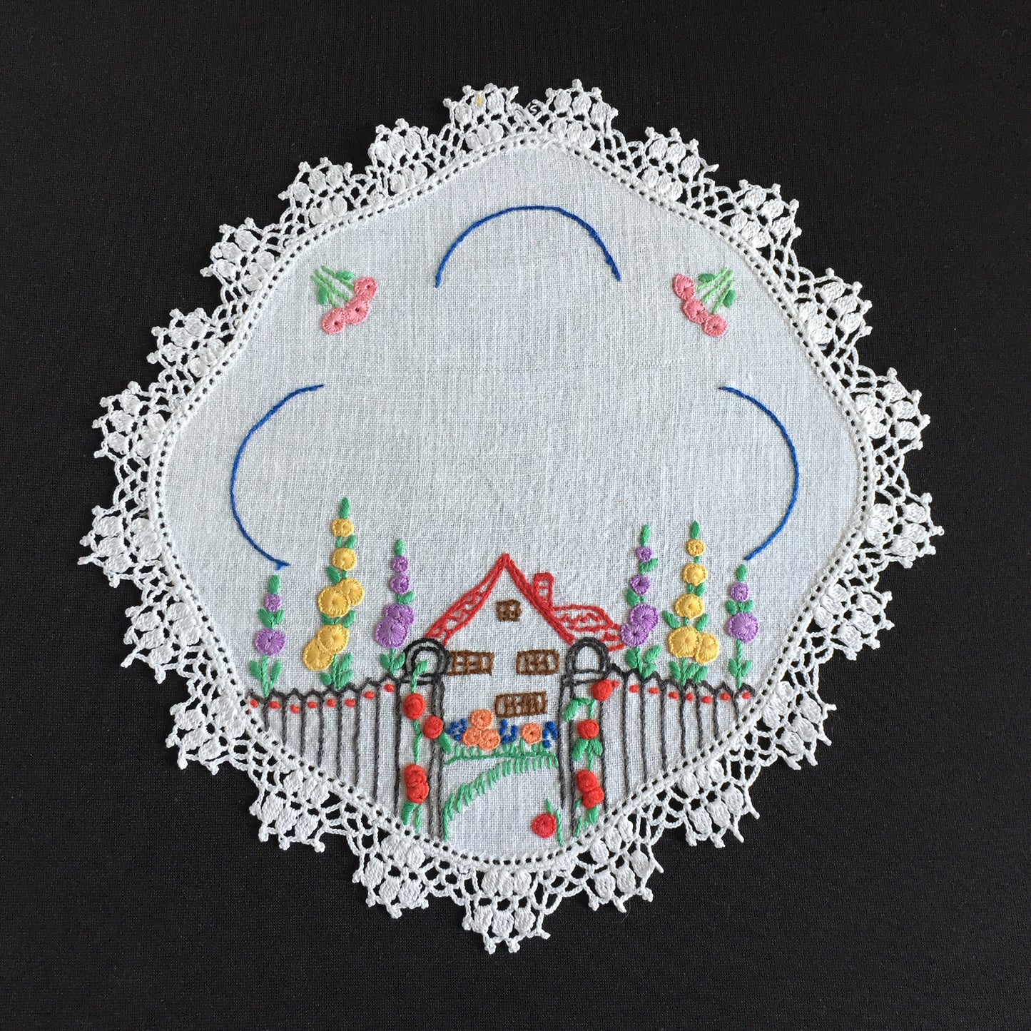Australian Vintage Hand Embroidered Linen Doily
