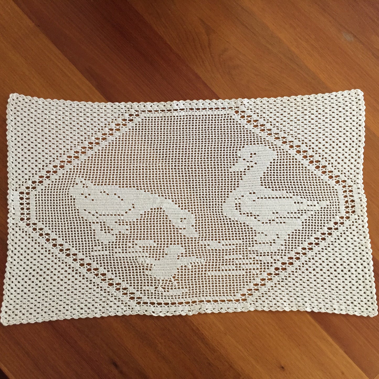 Large Crocheted White Cotton Filet Lace Panel | Table Runner | Ducks Pattern