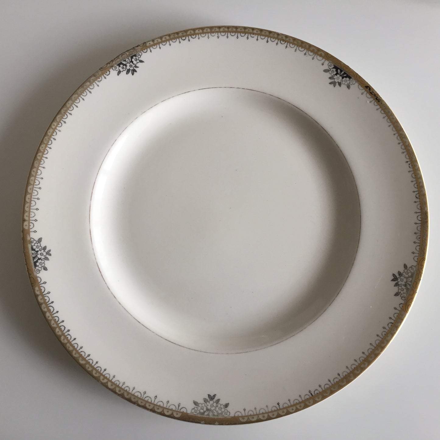 Vintage Alfred Meakin Wilton Dinner Set Replacements
