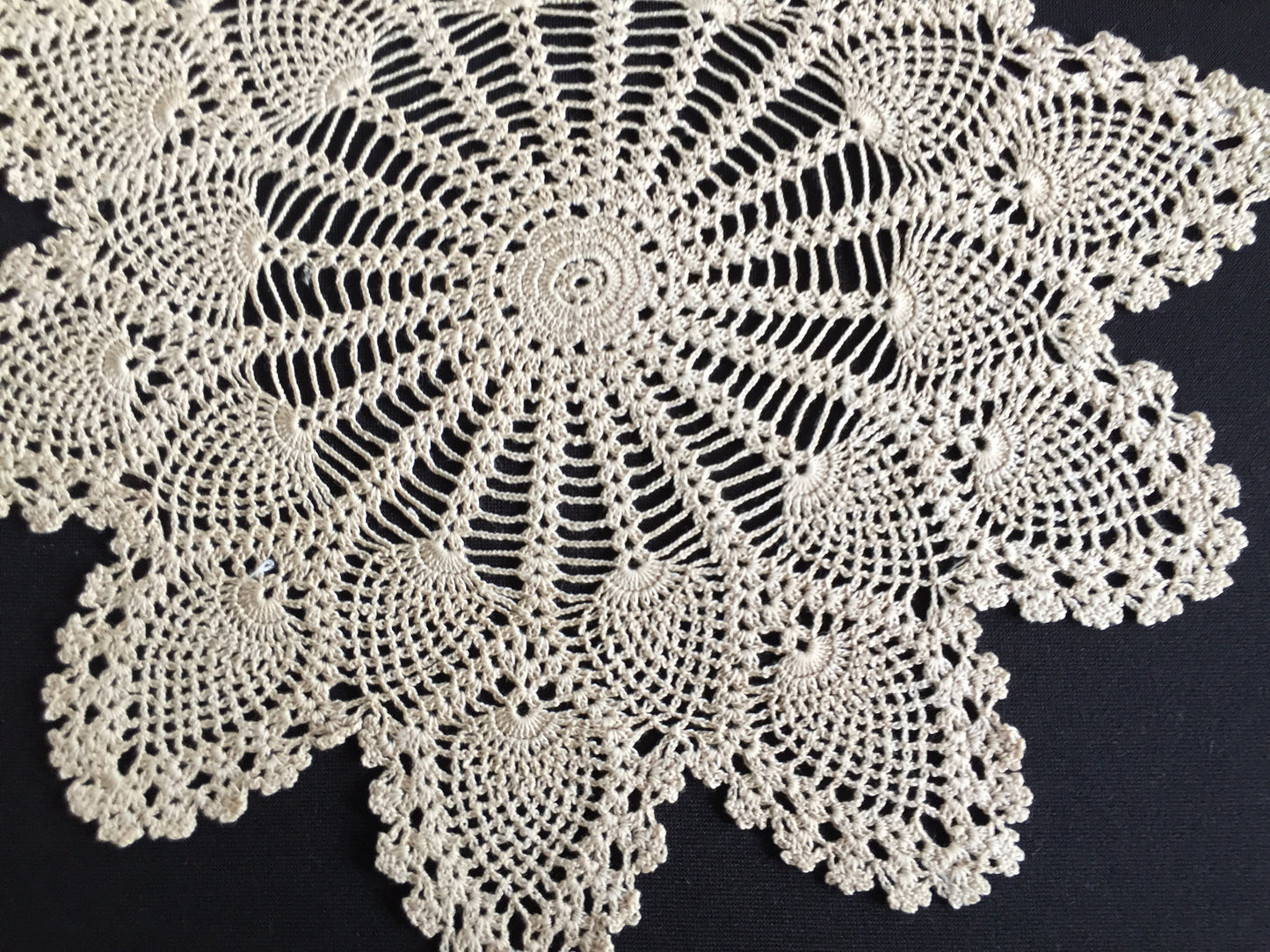 Small 9" Vintage Crocheted Cotton Lace Doily with Pineapple Pattern
