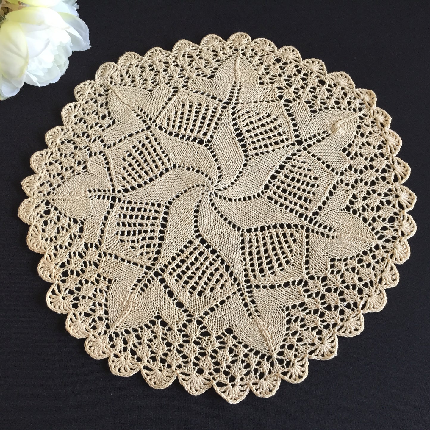 Large Hand Knitted Vintage Ecru Cotton Lace Table Centre Doily