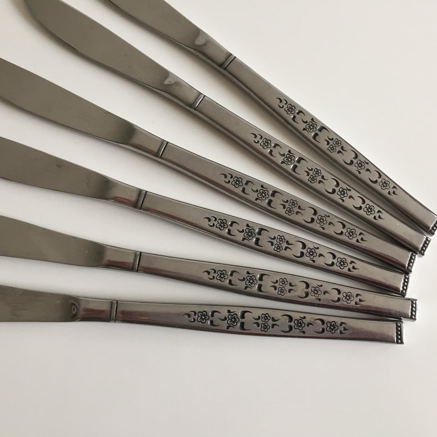 Wiltshire Dinner/Luncheon Knives Set of 6 Vintage Flatware Stainless Steel