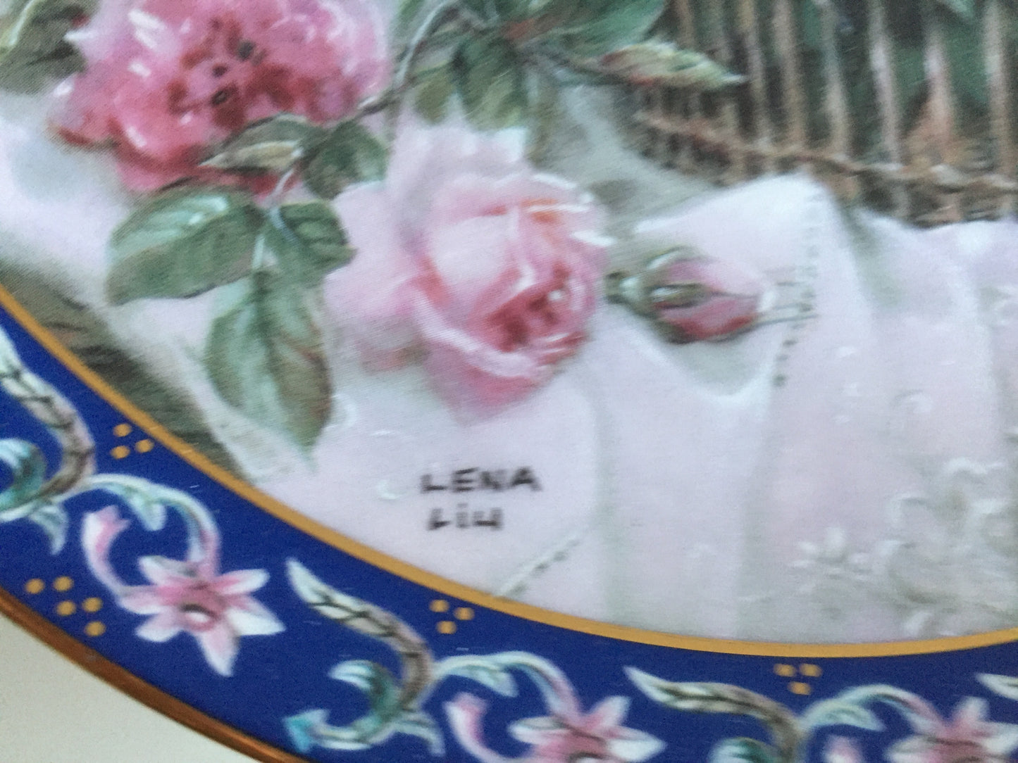 Vintage Lena Liu ROSES Porcelain Collector Plate, 1992