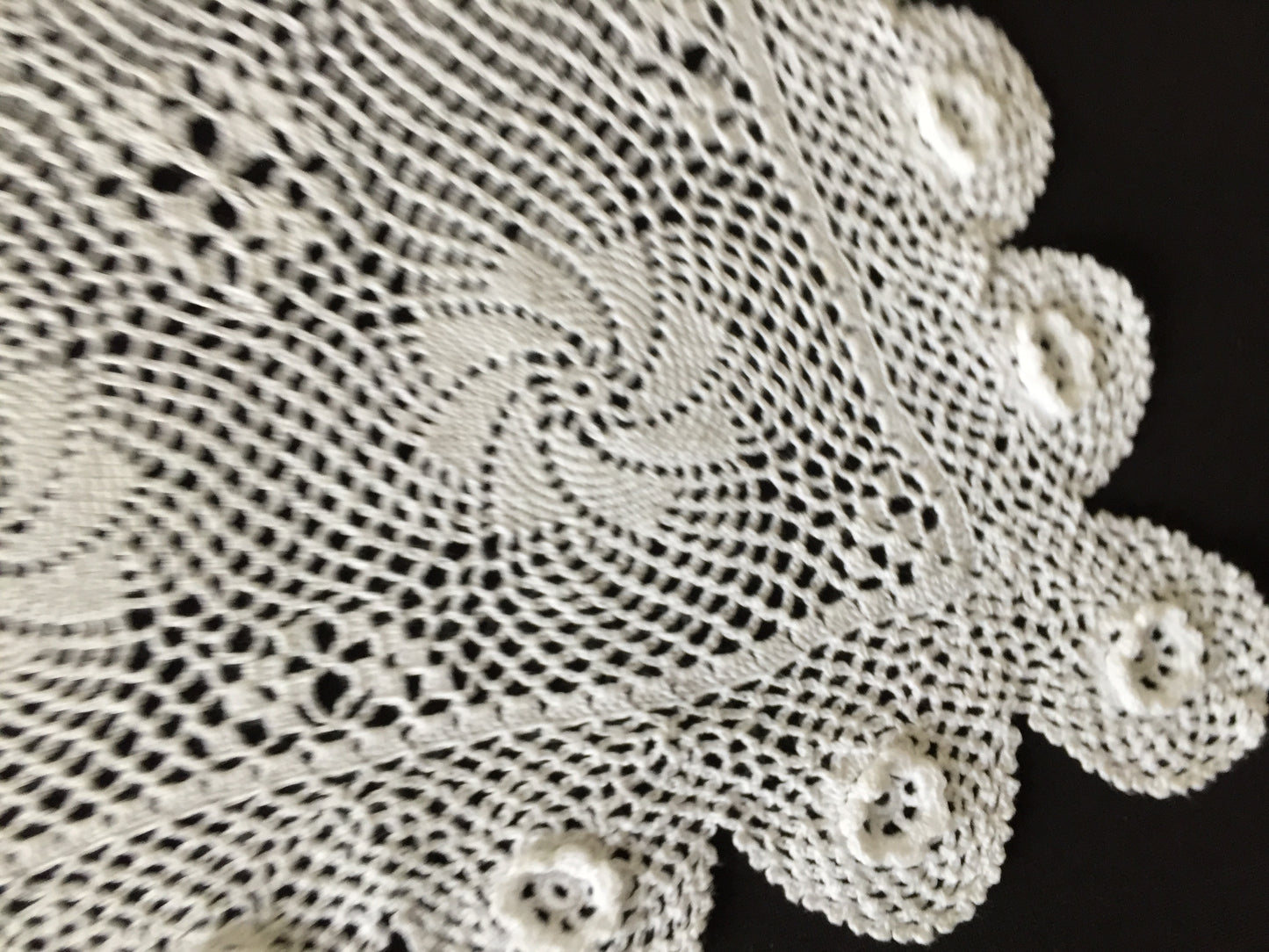 Vintage Crocheted Cotton Lace Doily 11.5" with 3D roses & Pinwheels Pattern
