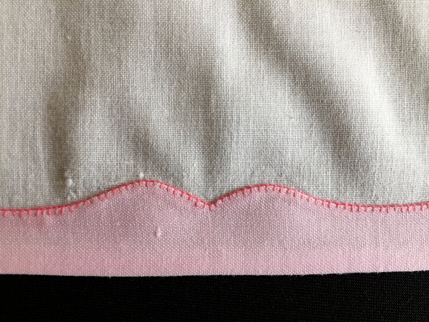 Vintage Applique Hand Embroidered Floral Cotton Placemat Doily