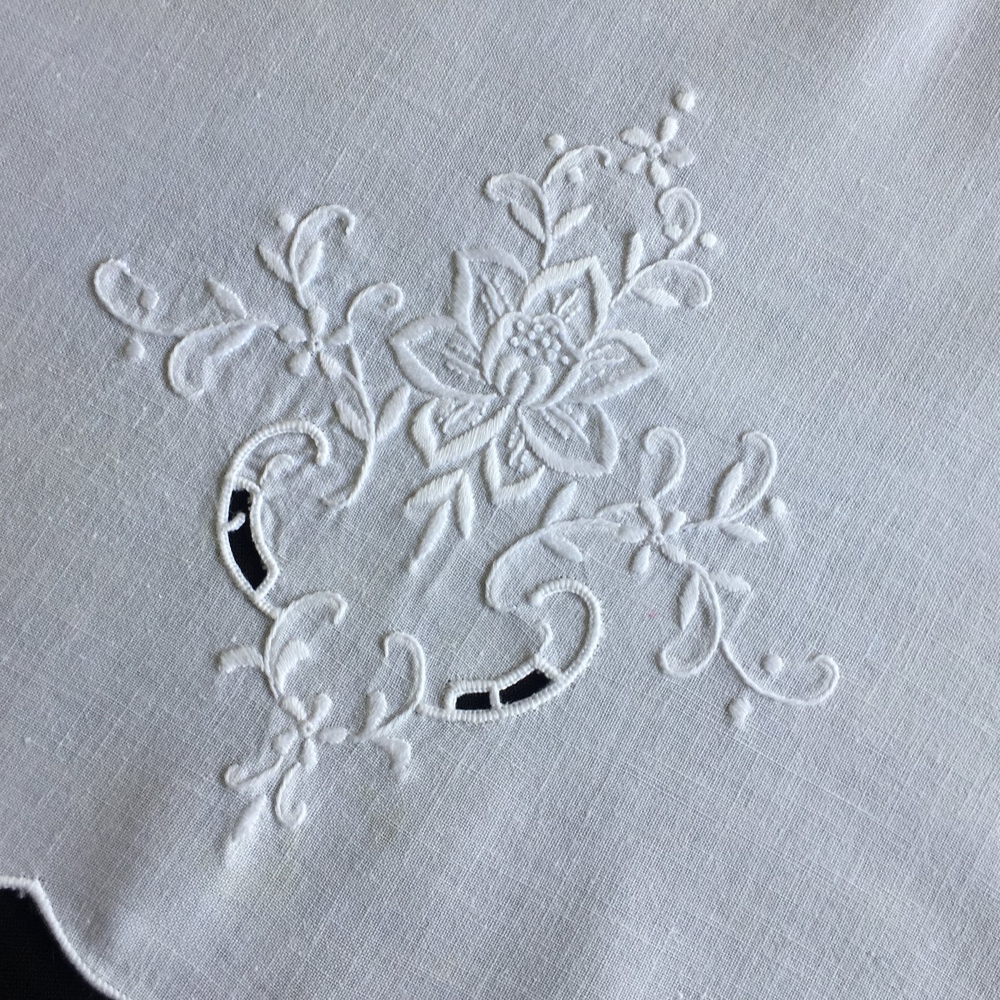 Vintage Madeira Hand Embroidered Cotton Guest Towel