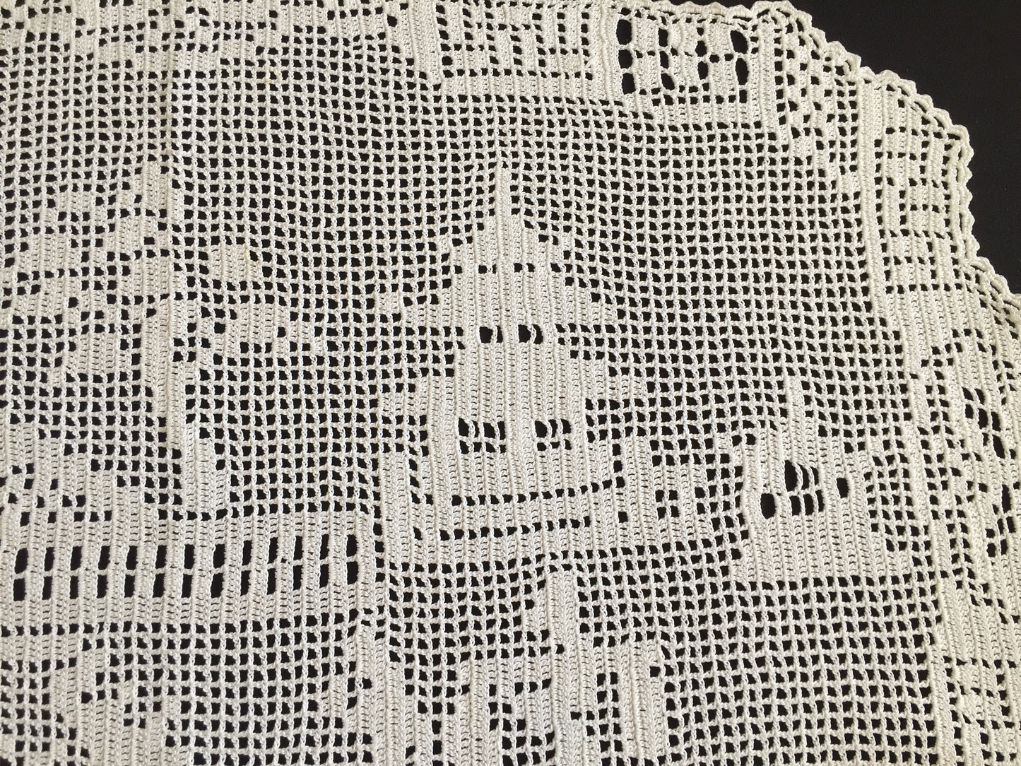 Mary Card Designed Collectible "Oriental Willow Table Mat" (1934) Large Vintage Crochet Lace Placemat Doily