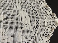Load image into Gallery viewer, Mary Card Designed Collectible "Pond Lily" (1930s) Vintage Crochet Lace Placemat Doily Chart 80