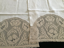 Load image into Gallery viewer, Mary Card Designed "POPPY CHAIRBACK" Set of 2 (1935) English Giant Chart No 81