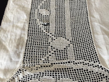 Load image into Gallery viewer, Mary Card Designed "ROSE and ROSEBUD" (1911/12) Small Vintage Filet Crochet Lace and Irish Linen Tablecloth