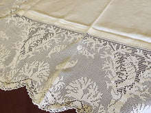 Load image into Gallery viewer, Mary Card "SEASIDE (AQUARIUM) CLOTH" Crochet Lace and Linen Vintage Tablecloth English Chart No 59