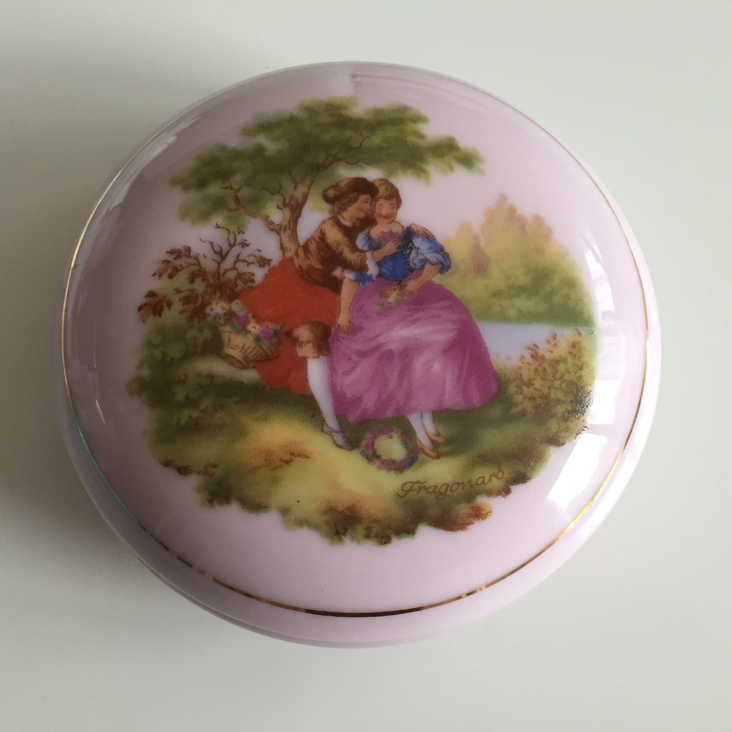 Westminster Australia Fine China Lidded Ring Box Fragonard Pattern #487