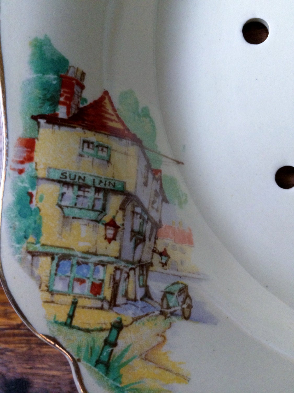 J G Meakin Sunshine Dickens Pattern Square Fruit Bowl Reg 561073
