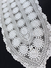 Load image into Gallery viewer, Vintage White Oval Crochet Lace Table Runner
