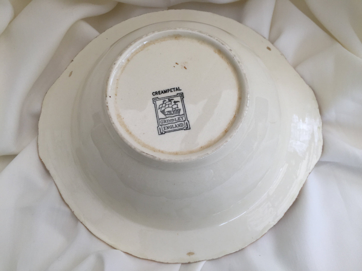 Creampetal Grindley Vegetable Serving Bowl with Peach Blossom Pattern