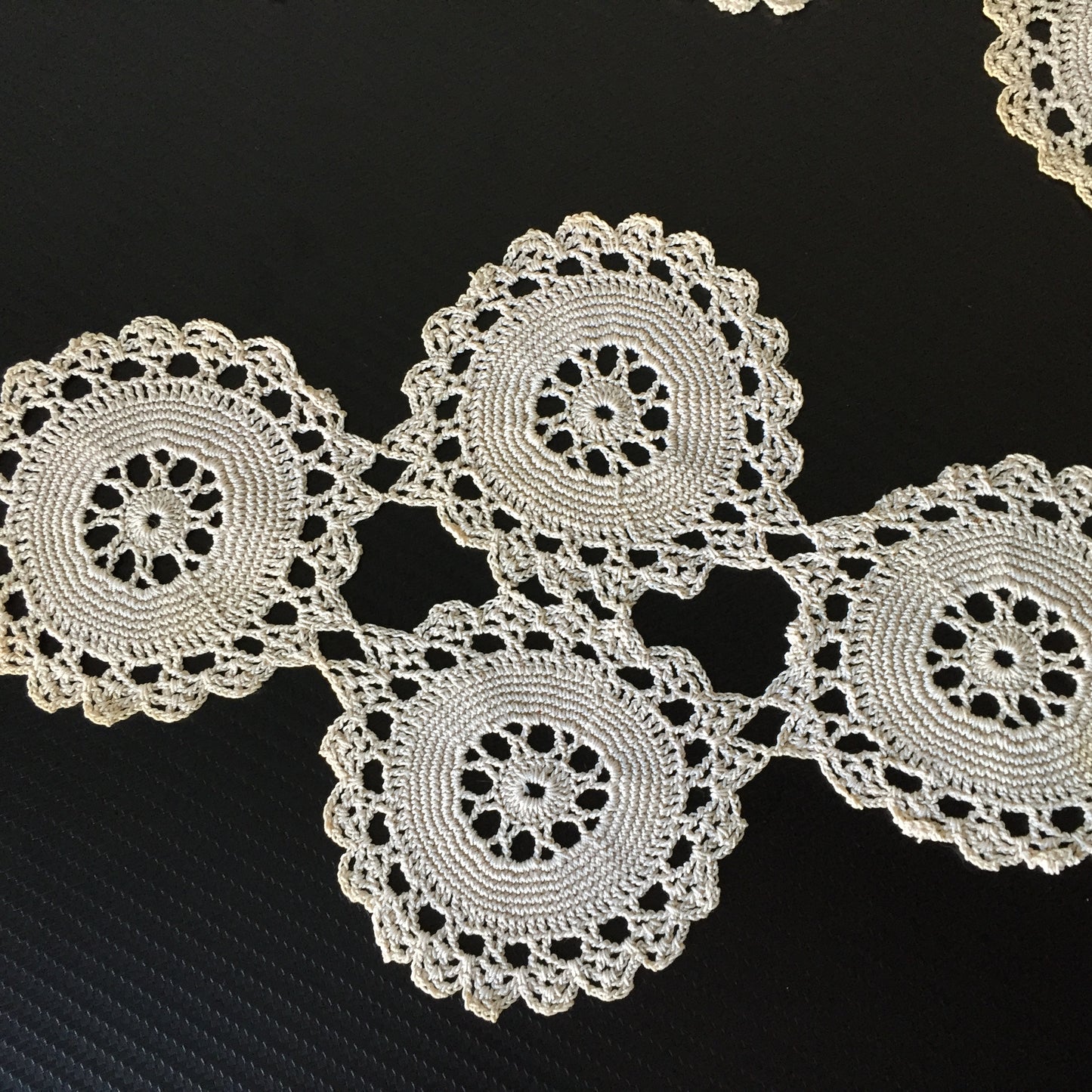 Mid-century Vintage Crochet Lace 3 Pce Ecru Cotton Dressing Table Duchess Set