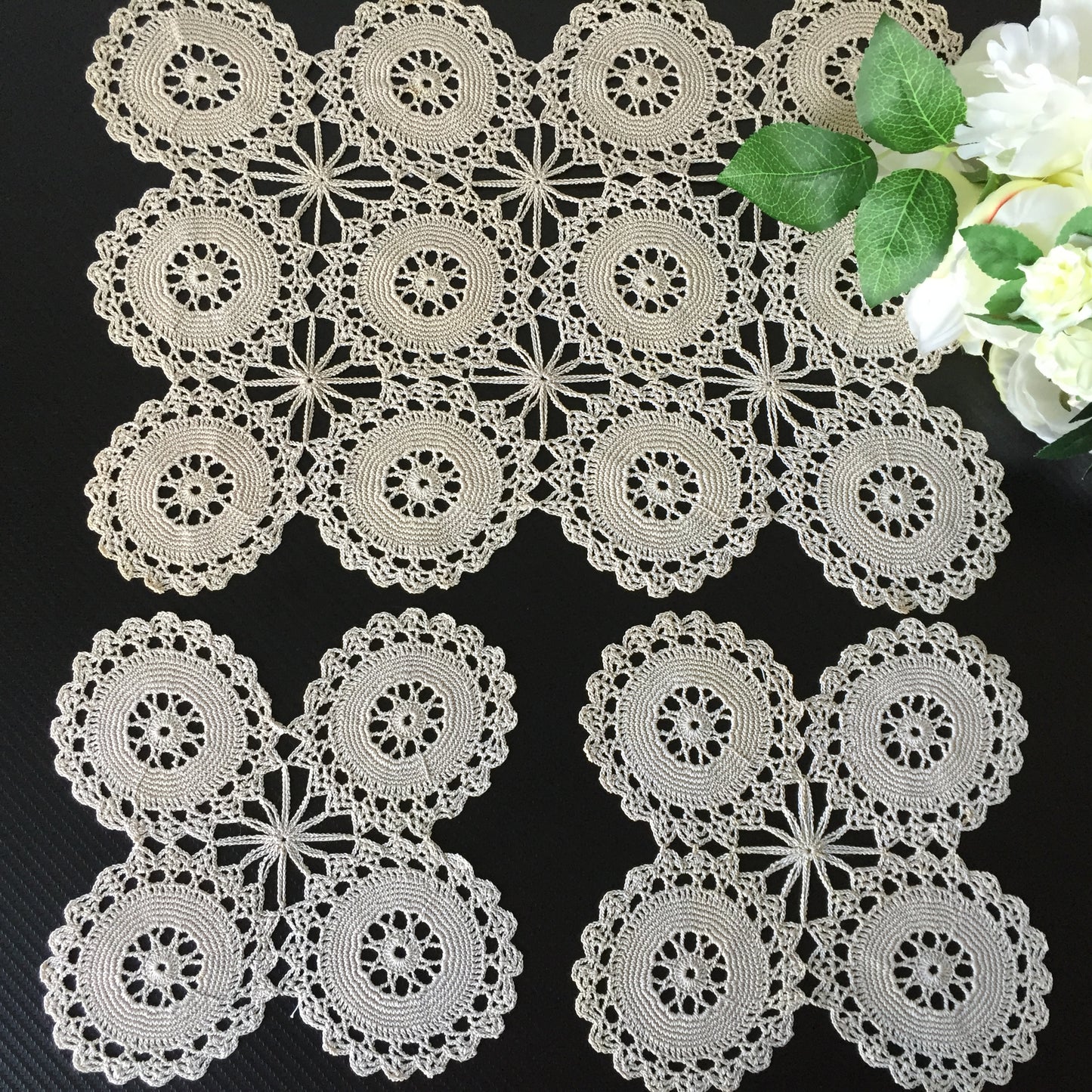 Mid-century Vintage Crochet Lace 3 Pce Ecru Cotton Dressing Table Duchess Set
