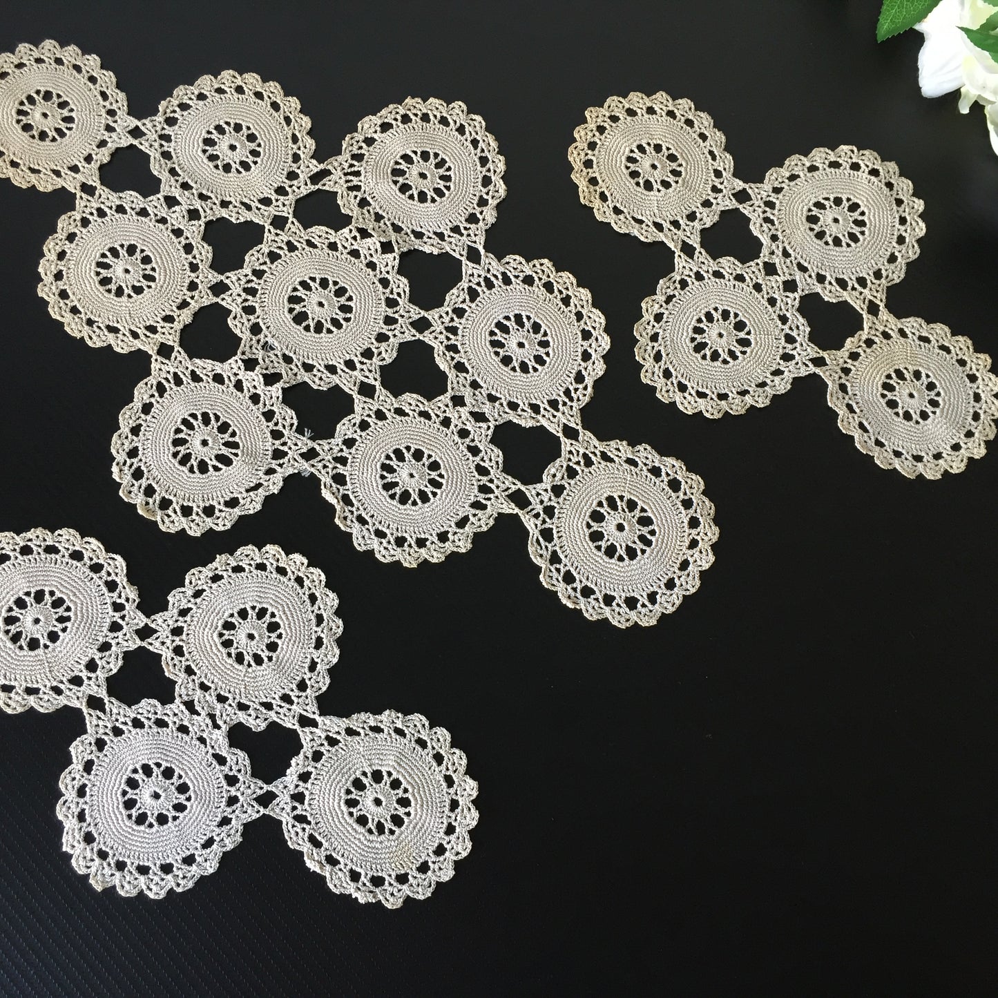 Mid-century Vintage Crochet Lace 3 Pce Ecru Cotton Dressing Table Duchess Set