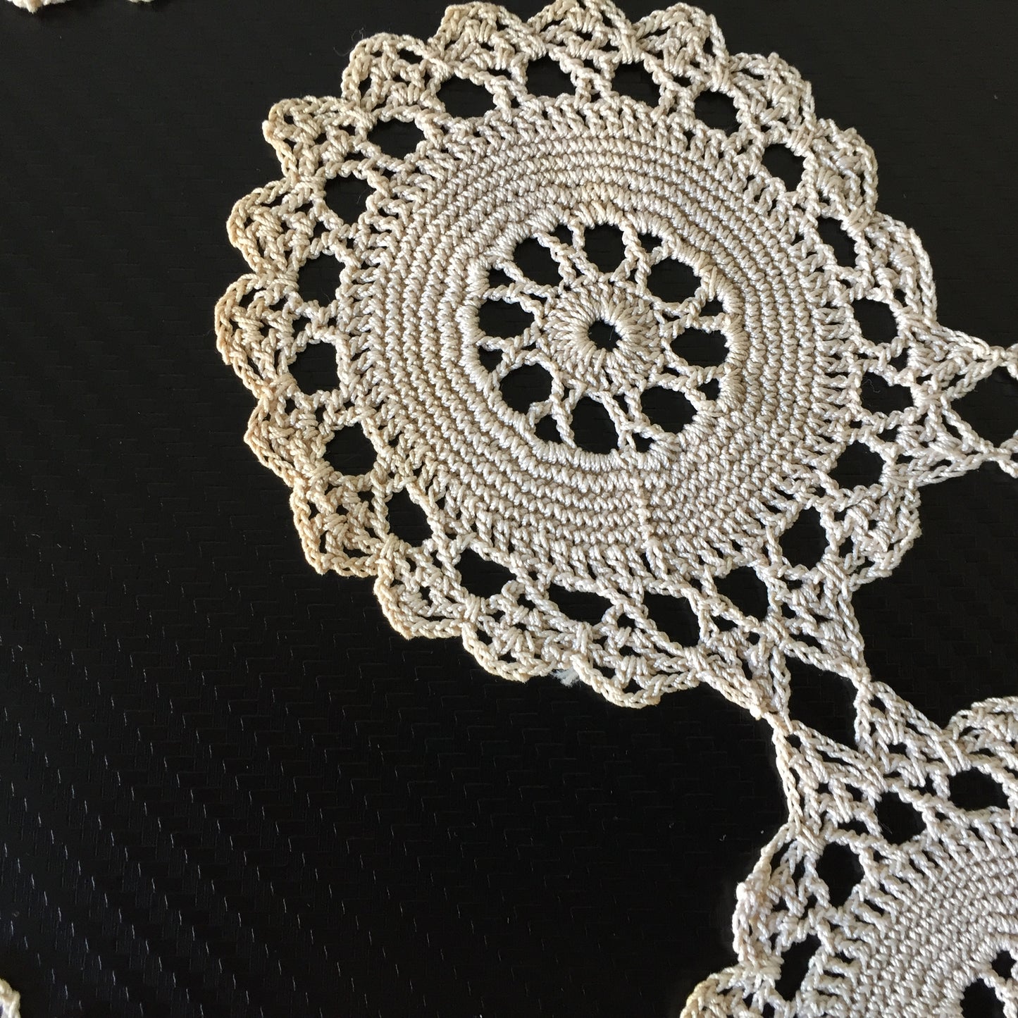 Mid-century Vintage Crochet Lace 3 Pce Ecru Cotton Dressing Table Duchess Set