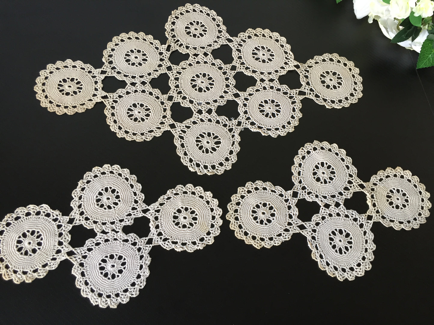 Mid-century Vintage Crochet Lace 3 Pce Ecru Cotton Dressing Table Duchess Set