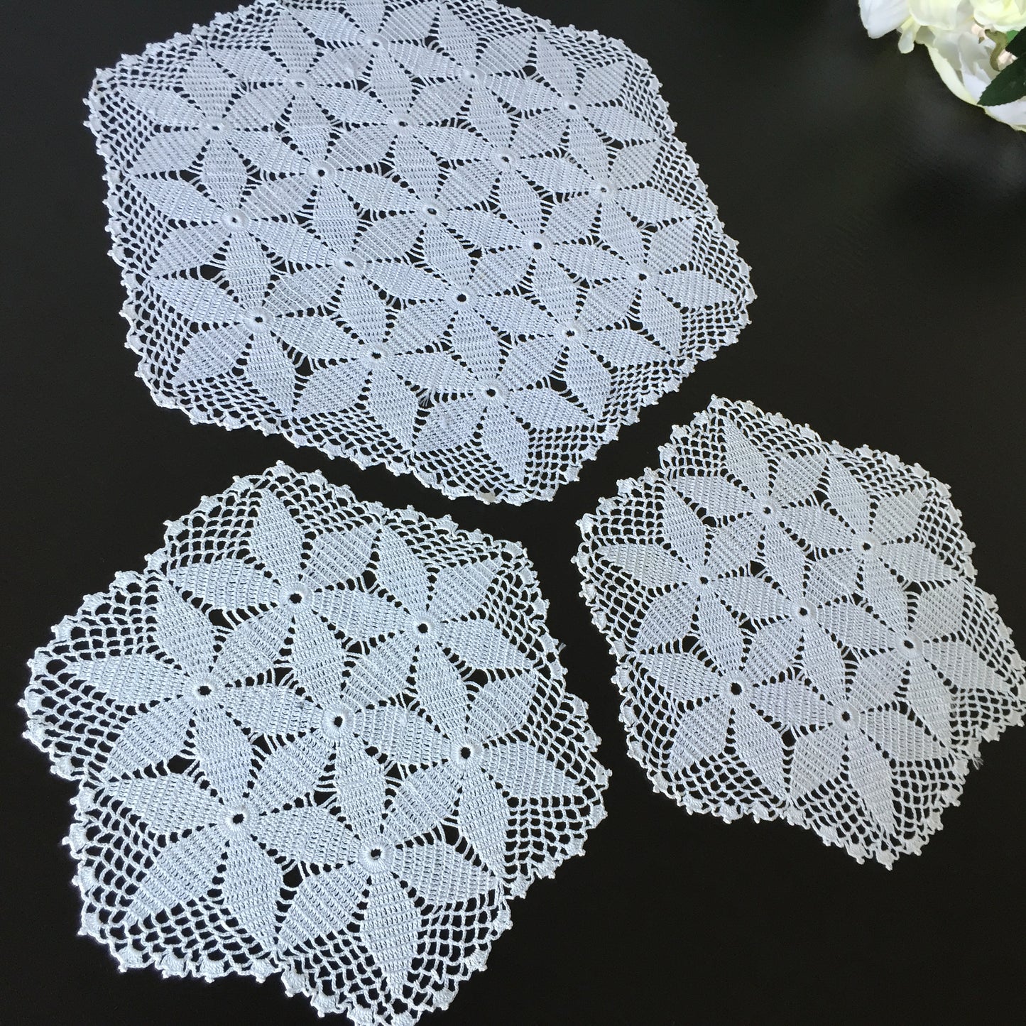 Mid-century Vintage Crochet Lace 3 Piece White Cotton Dressing Table Duchess Set