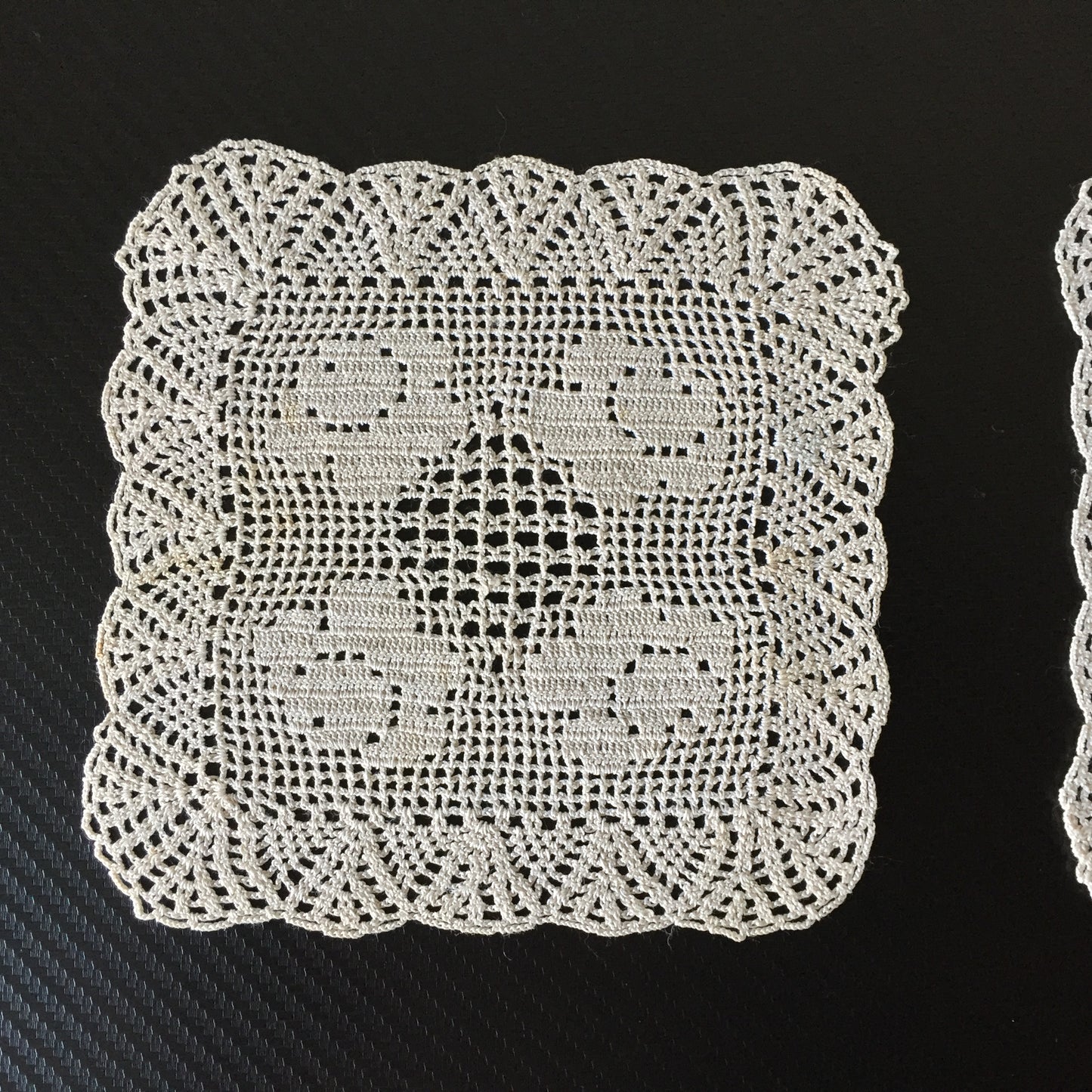 Tudor Rose Handmade 1930-50s Vintage Crochet Lace 3 Pce Dressing Table Set
