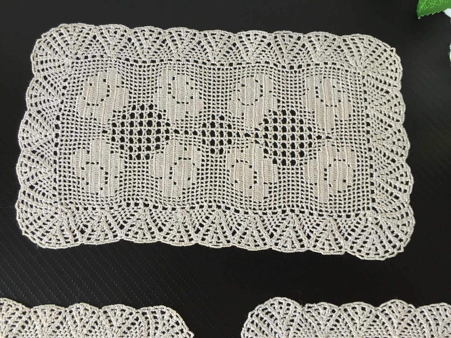 Tudor Rose Handmade 1930-50s Vintage Crochet Lace 3 Pce Dressing Table Set