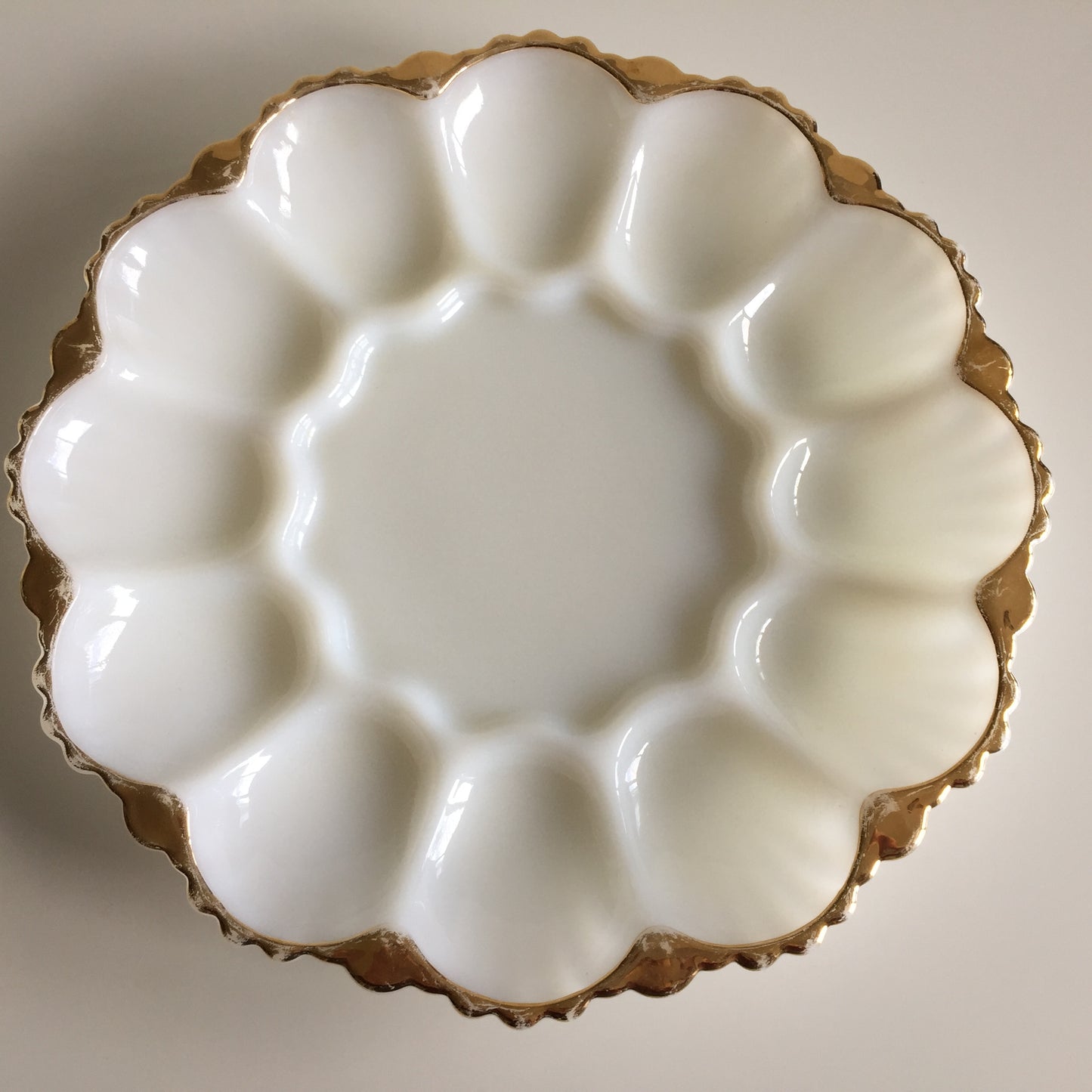 Vintage Anchor Hocking Milk Glass Fruit Bowl, White with 22K Gold Trim, Grape Pattern