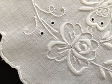 Load image into Gallery viewer, Vintage Hand Embroidered Oval Broderie Anglaise Table Centre Doily with Butterflies