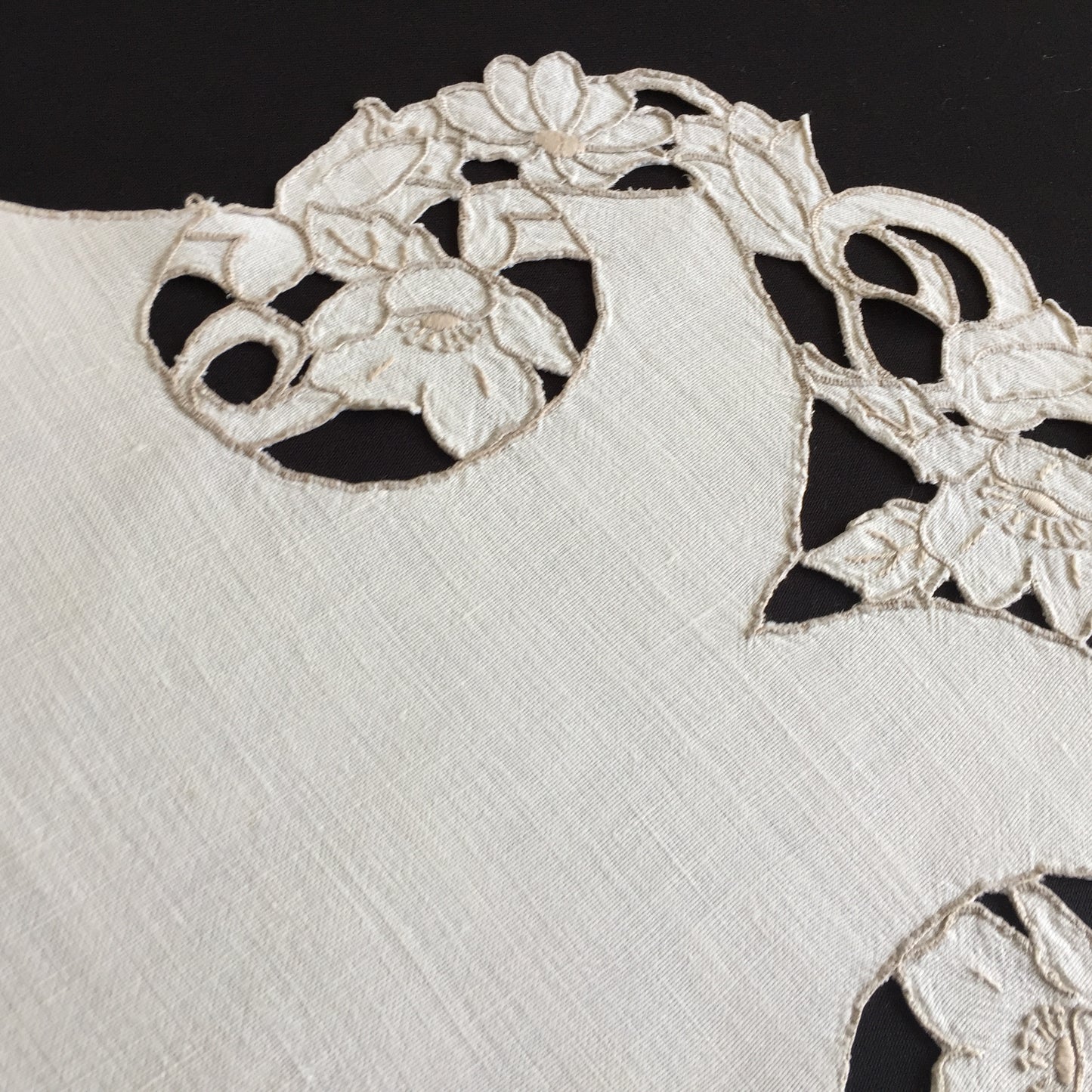 Edwardian Antique Hand Embroidered Madeira Cutwork Beige Floral Table Centre Mat