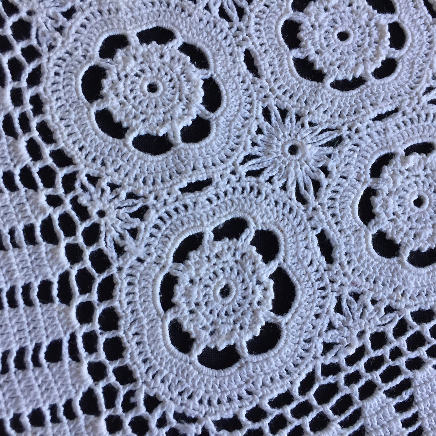 Small Vintage Crochet Lace Coffee Table Runner or Centrepiece