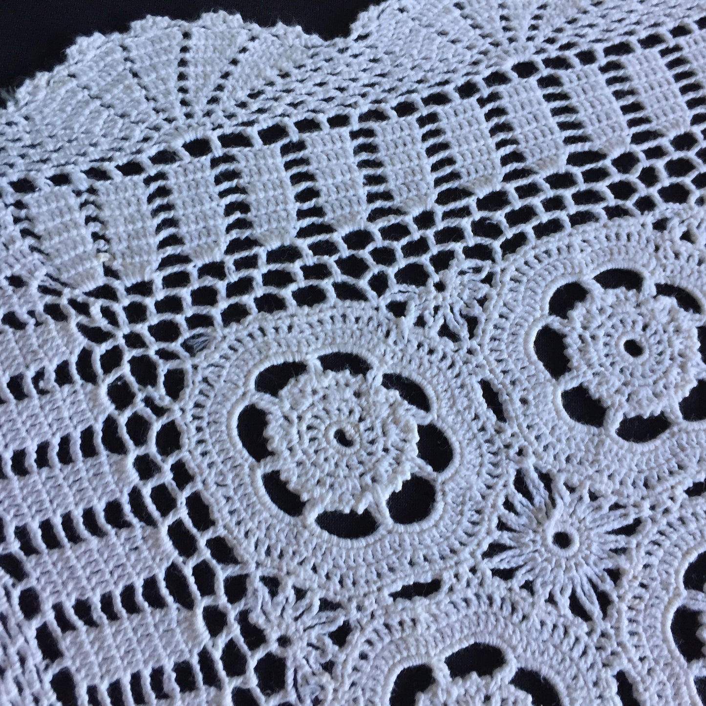 Small Vintage Crochet Lace Coffee Table Runner or Centrepiece