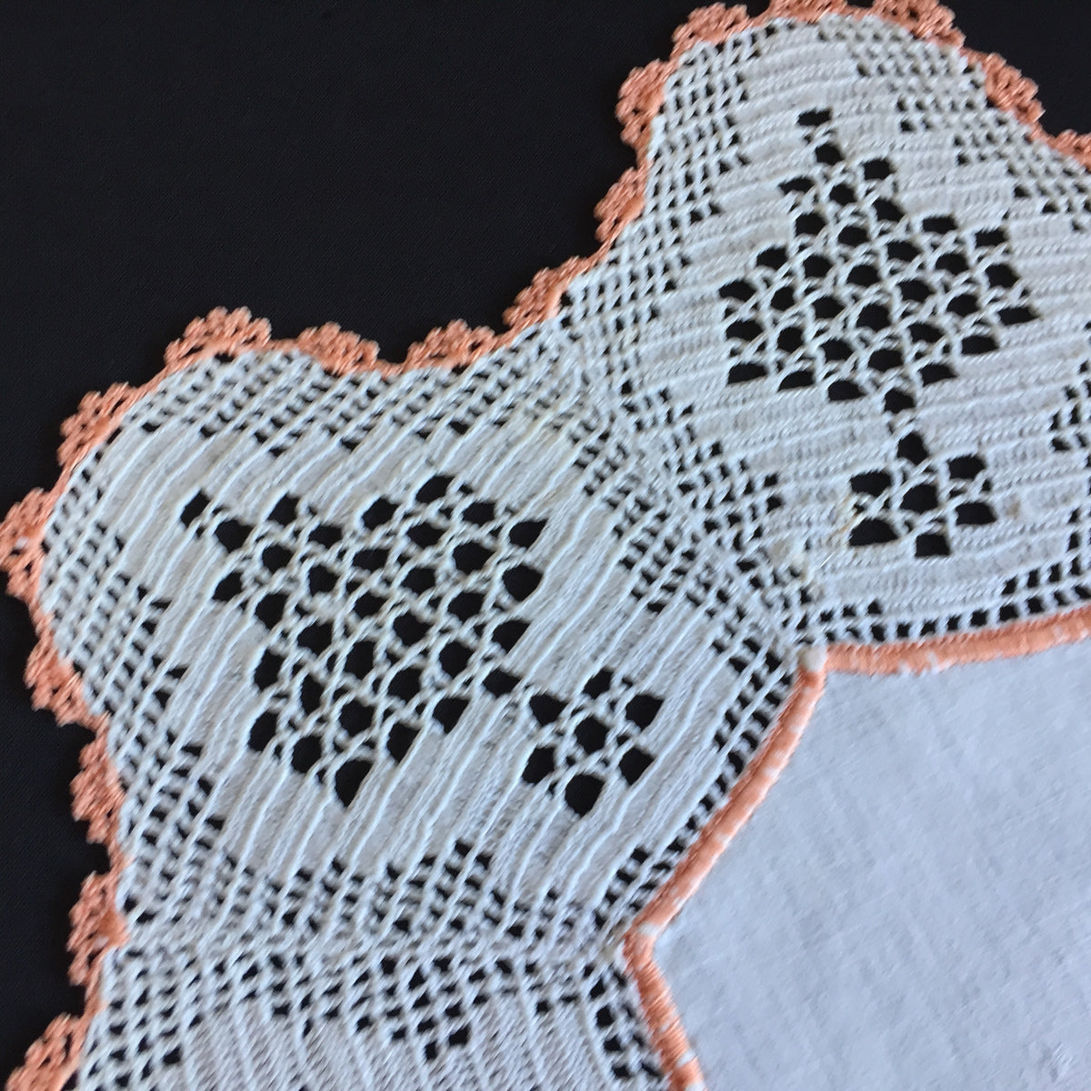 Antique Australian Linen Centre Doily with Crochet Lace Border