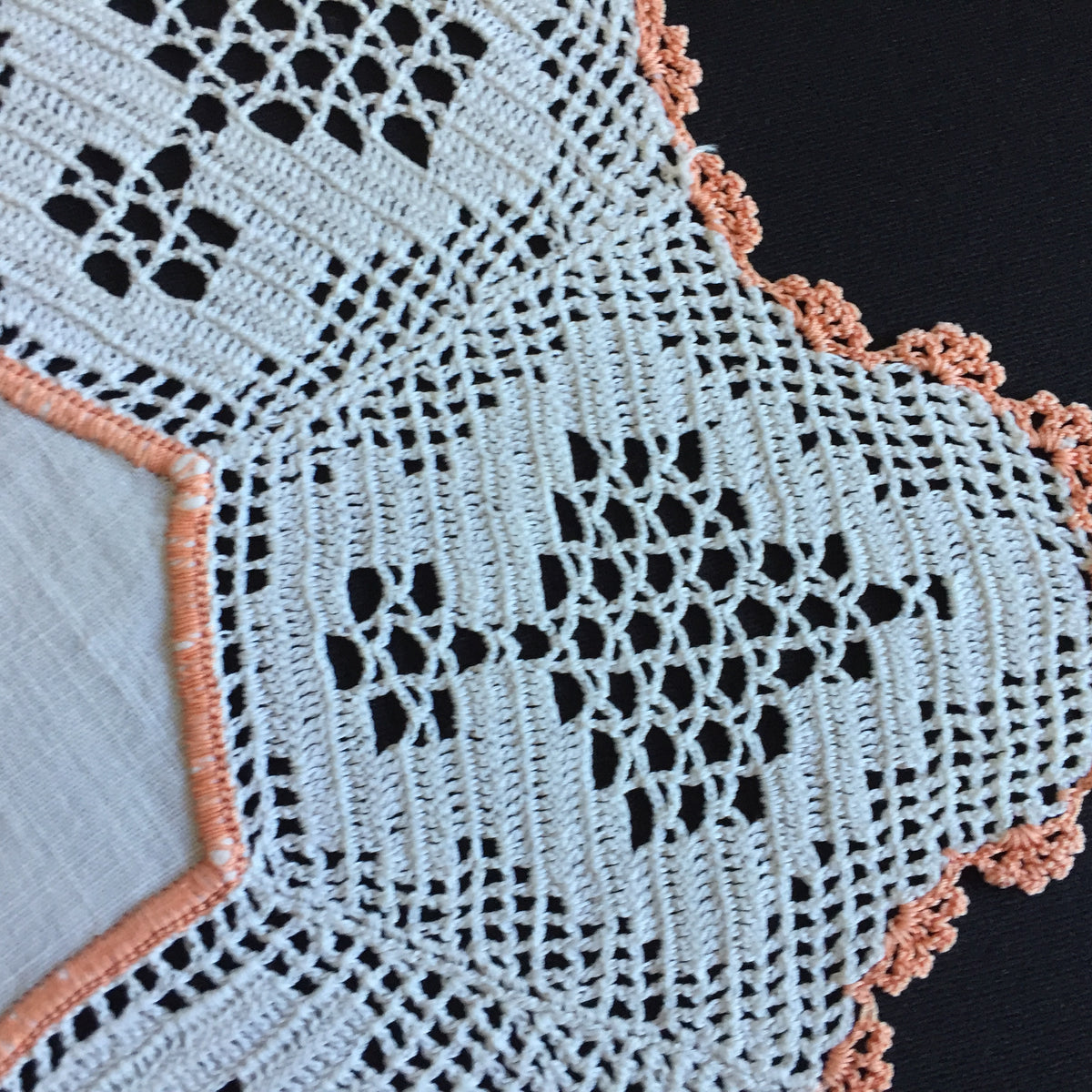 Antique Australian Linen Centre Doily with Crochet Lace Border
