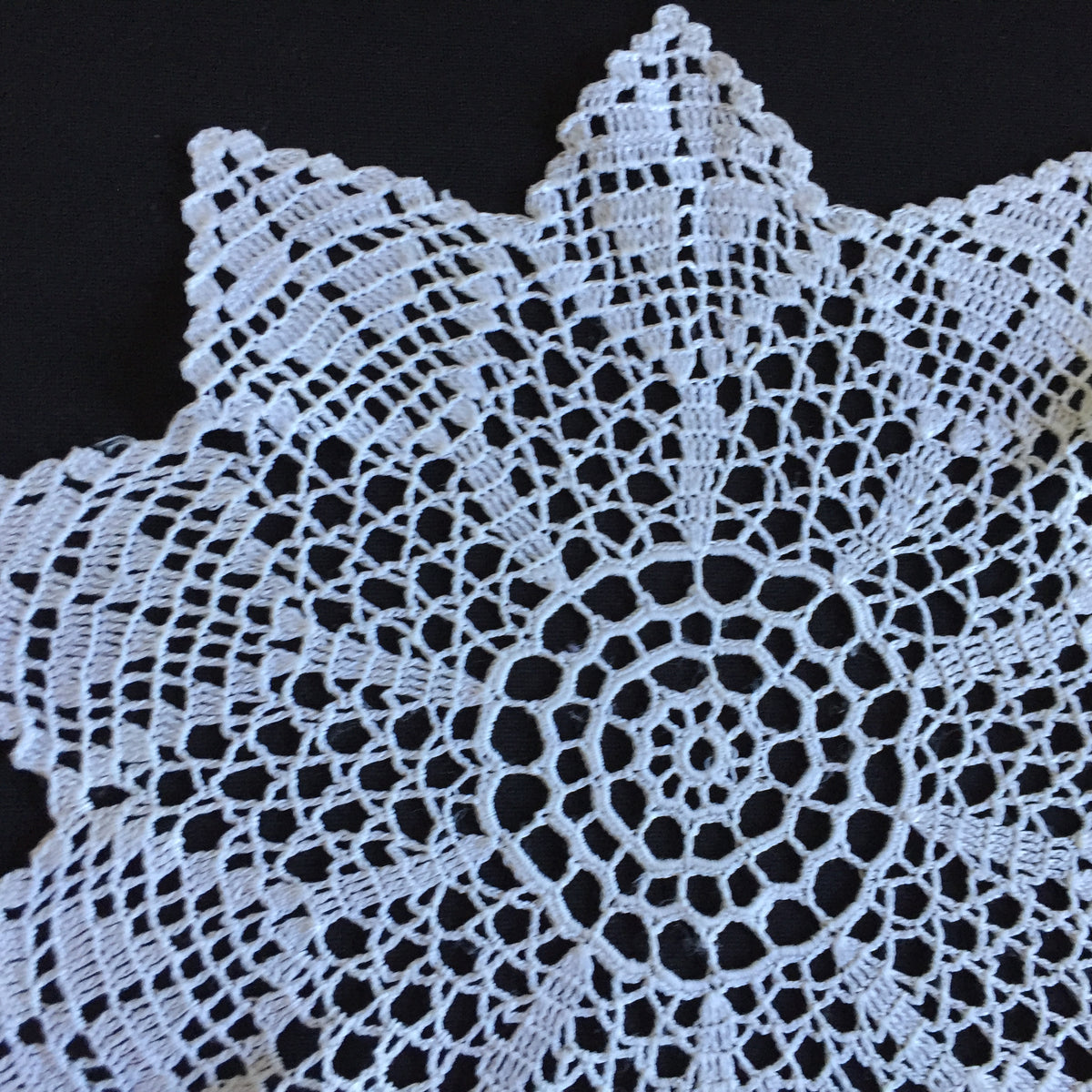 Edwardian Antique Australian Crochet Lace White Cotton Doily Shamrock Pattern