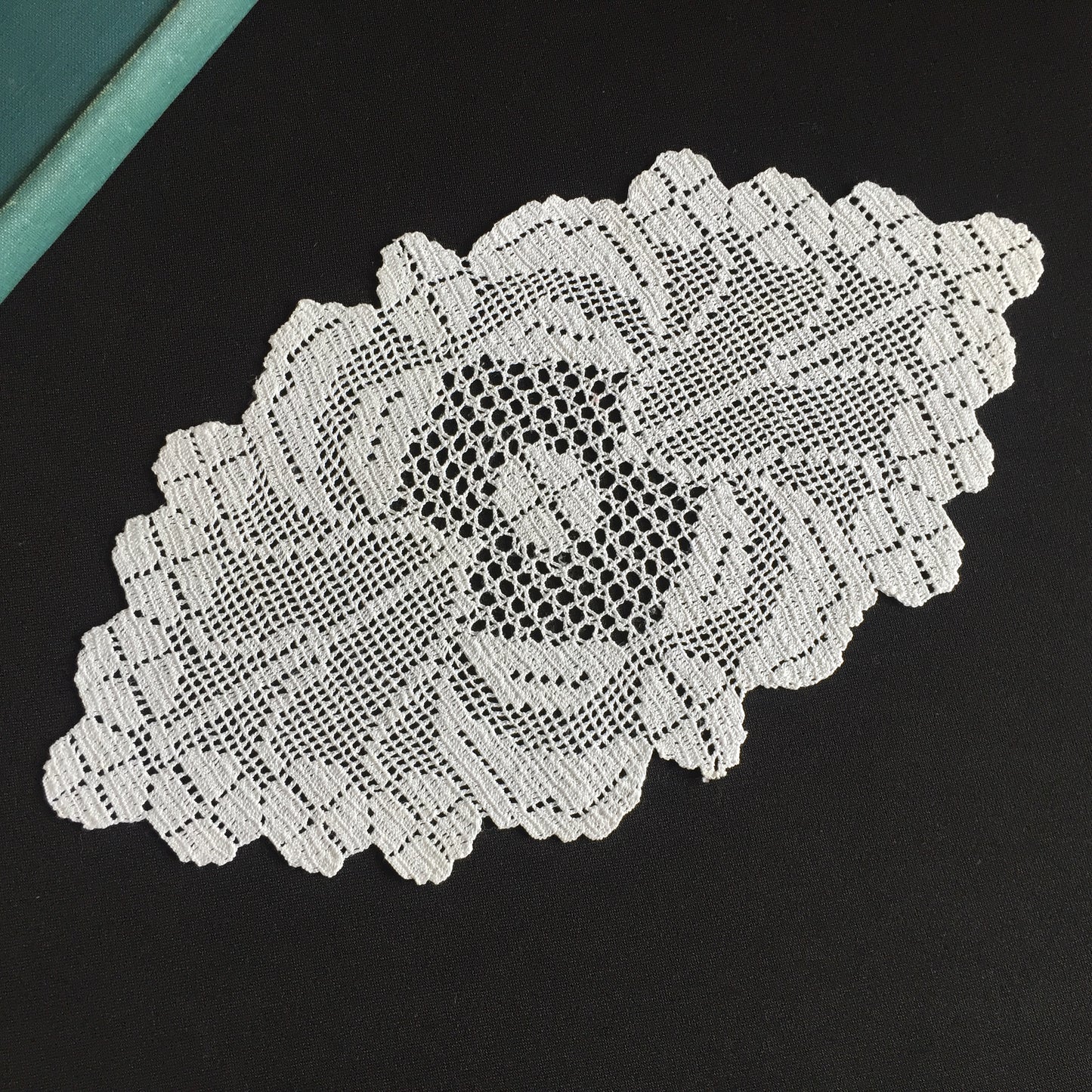 Edwardian Antique White Filet Crochet Lace Sandwich Doily