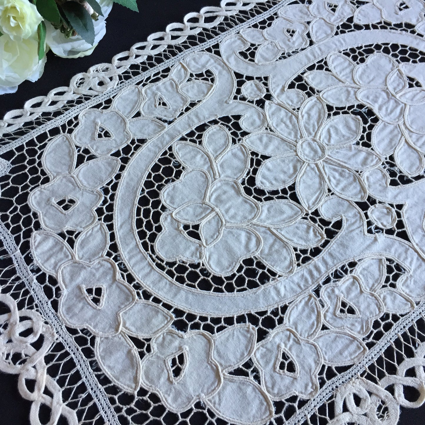 Vintage Machine Embroidered Cutwork Table Runner | Centrepiece Ivory Cotton
