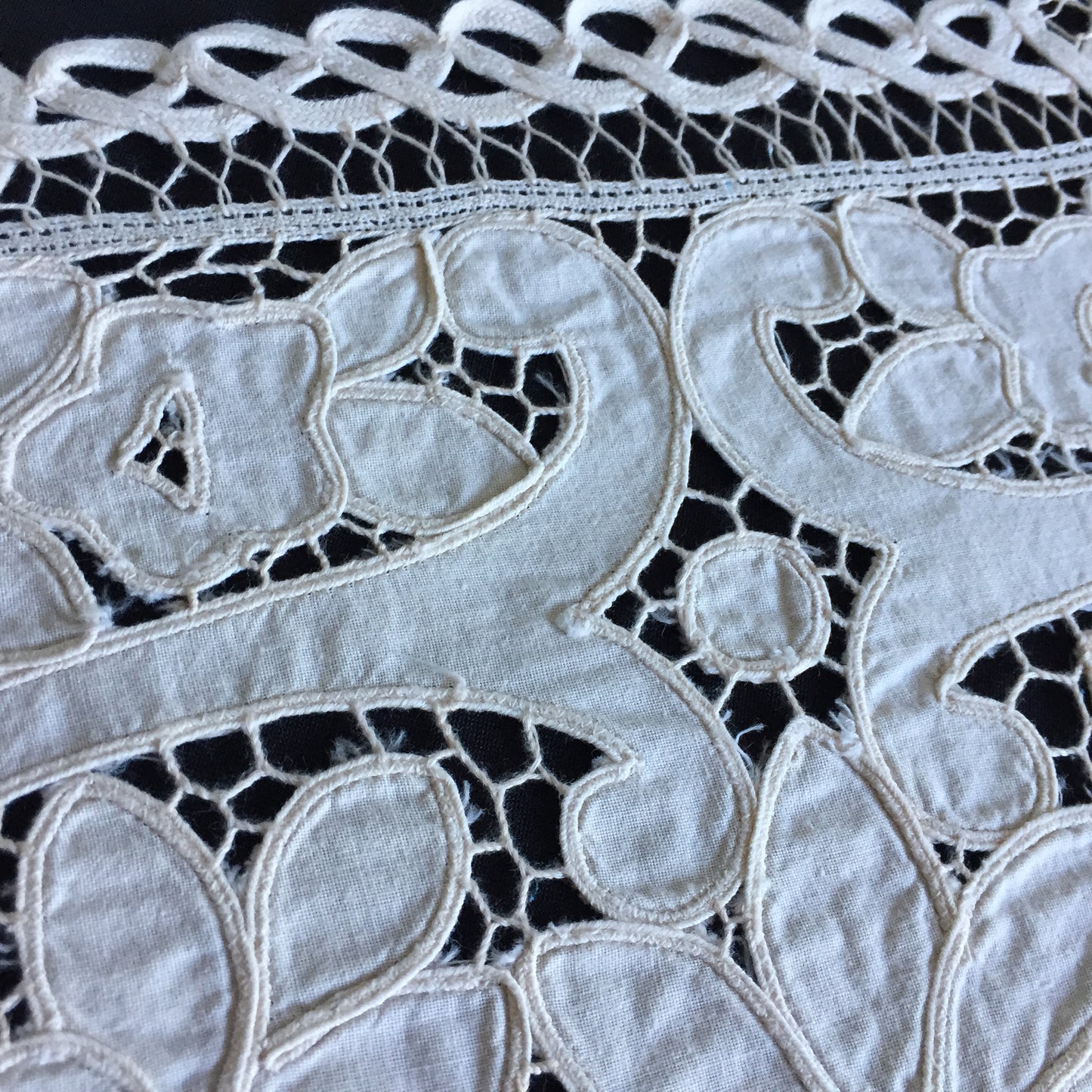 Vintage Machine Embroidered Cutwork Table Runner | Centrepiece Ivory Cotton