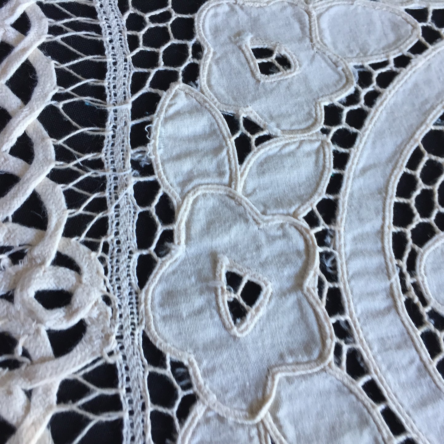 Vintage Machine Embroidered Cutwork Table Runner | Centrepiece Ivory Cotton