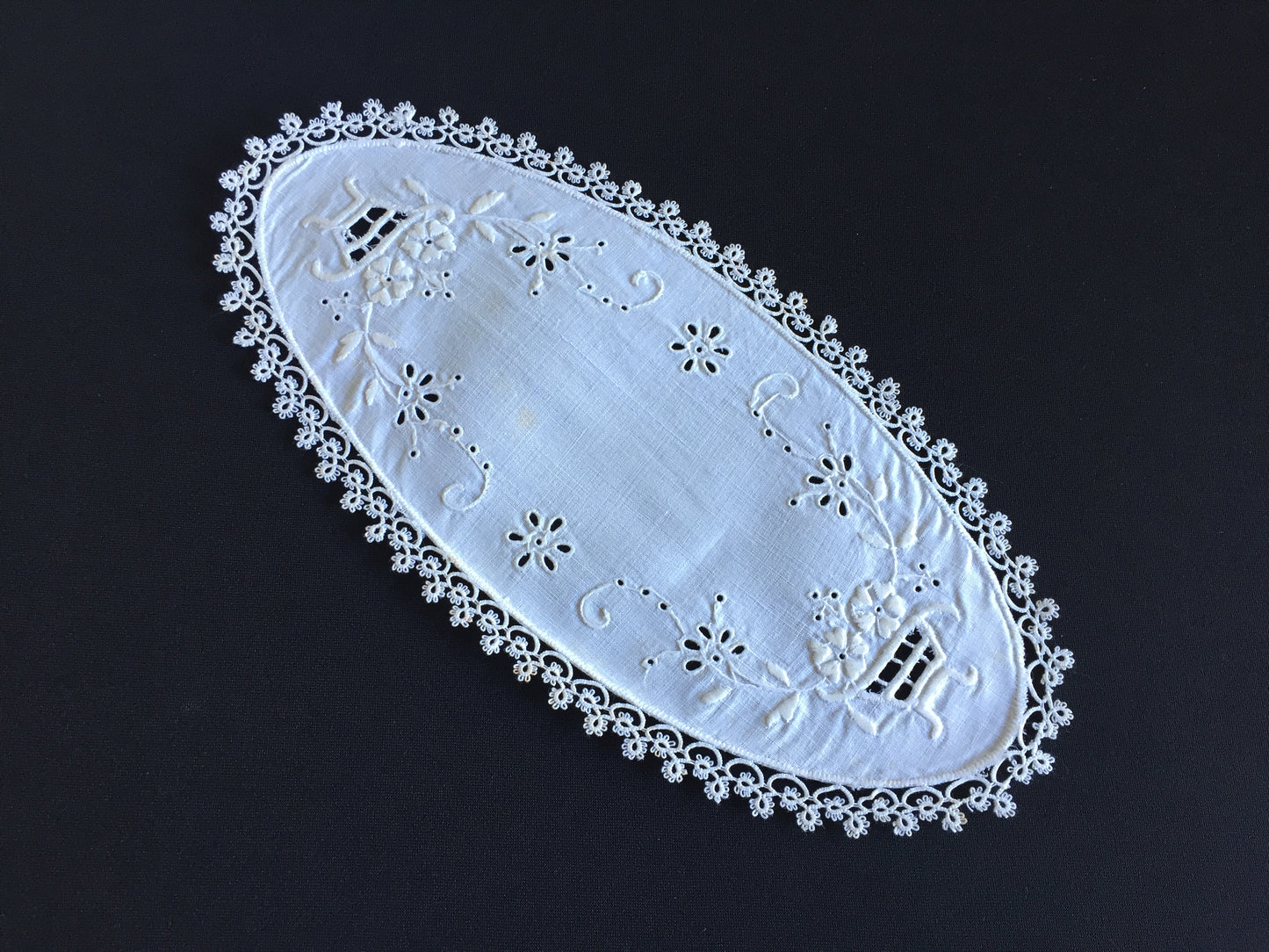 Edwardian Antique Hand Embroidered Cutwork Broderie Anglaise Sandwich Doily