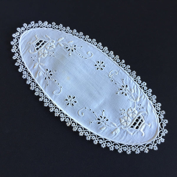 Edwardian Antique Hand Embroidered Cutwork Broderie Anglaise Sandwich Doily