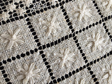 Load image into Gallery viewer, Edwardian Vintage MONDANO Filet Lace Beige Cotton Rectangular Placemat Doily