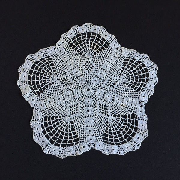 Edwardian Antique Australian Crochet Lace White Cotton Doily Spiderweb Pattern