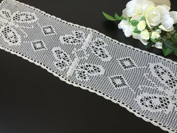 Edwardian Antique Filet Crochet Lace Table Runner | Butterflies, Spider Pattern