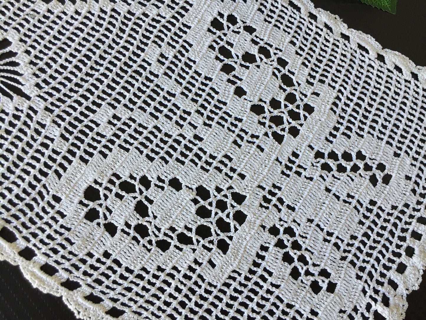 Edwardian Antique Filet Crochet Lace Table Runner | Butterflies, Spider Pattern