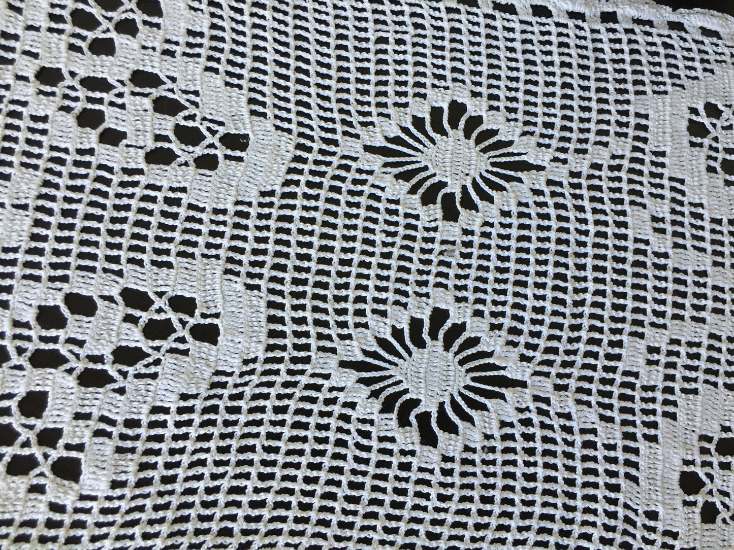 Edwardian Antique Filet Crochet Lace Table Runner | Butterflies, Spider Pattern