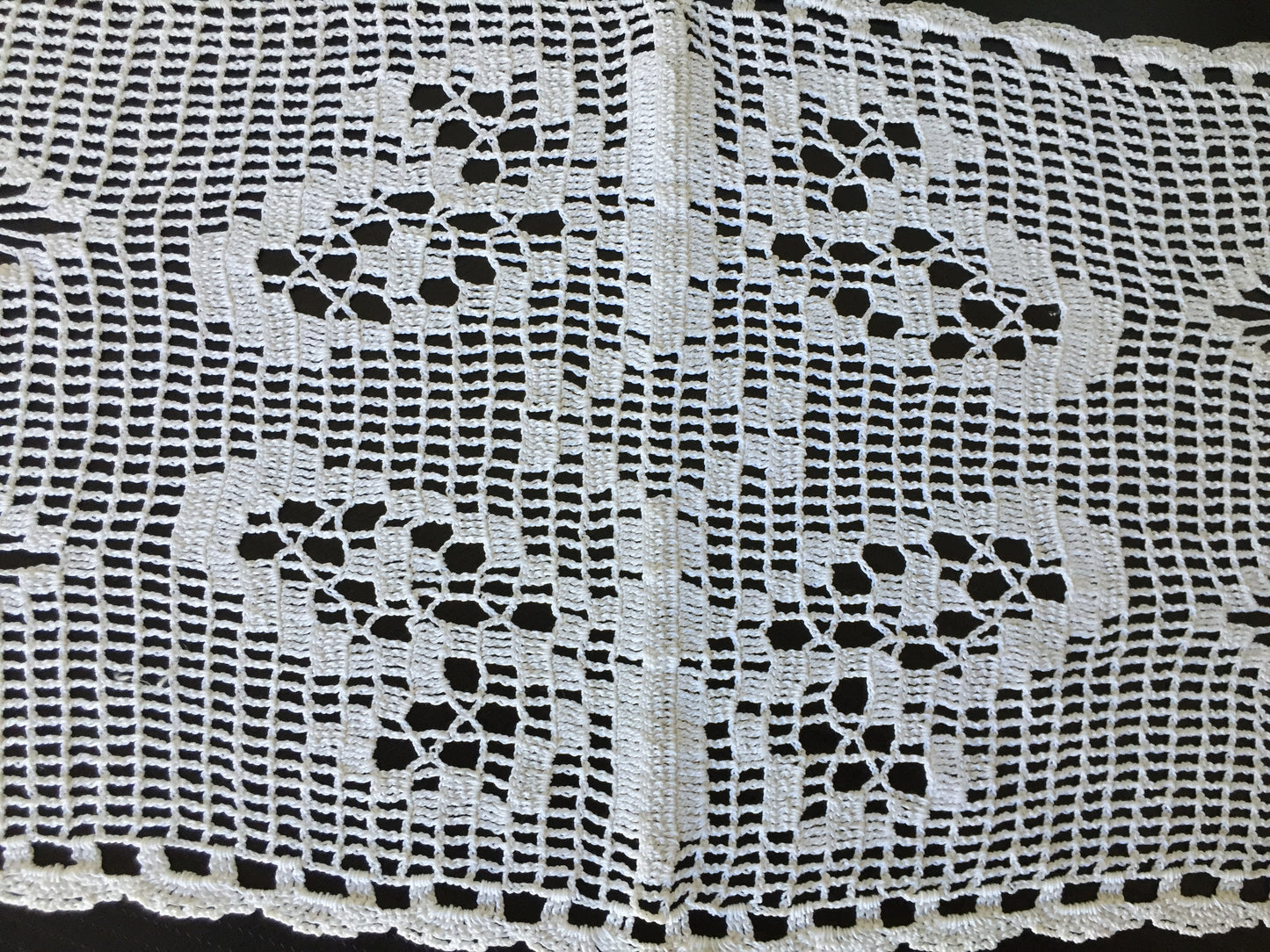 Edwardian Antique Filet Crochet Lace Table Runner | Butterflies, Spider Pattern